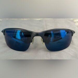 Authentic **Oakley Half Wire 2.0 sunglasses (model 05-744).  W/ case